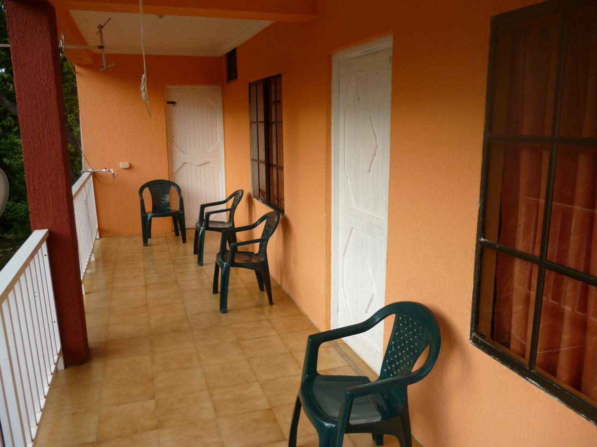 Posada Nativa Miss Casira San Andrés Zewnętrze zdjęcie